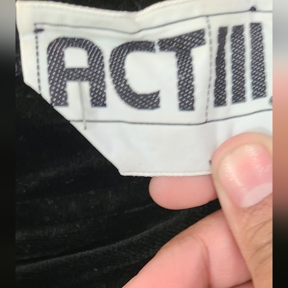 Elegant Black Wide Leg Culottes - Picture 5 of 8